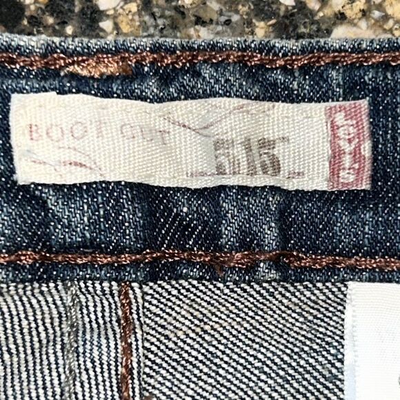 Levi's 515 Bootcut Jeans - Picture 3 of 8